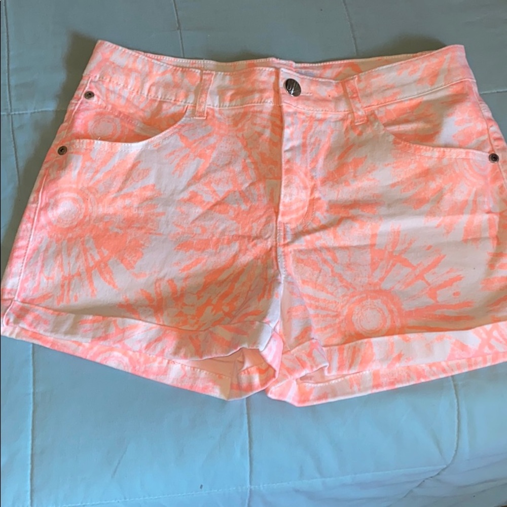 Patterned Jean Shorts.